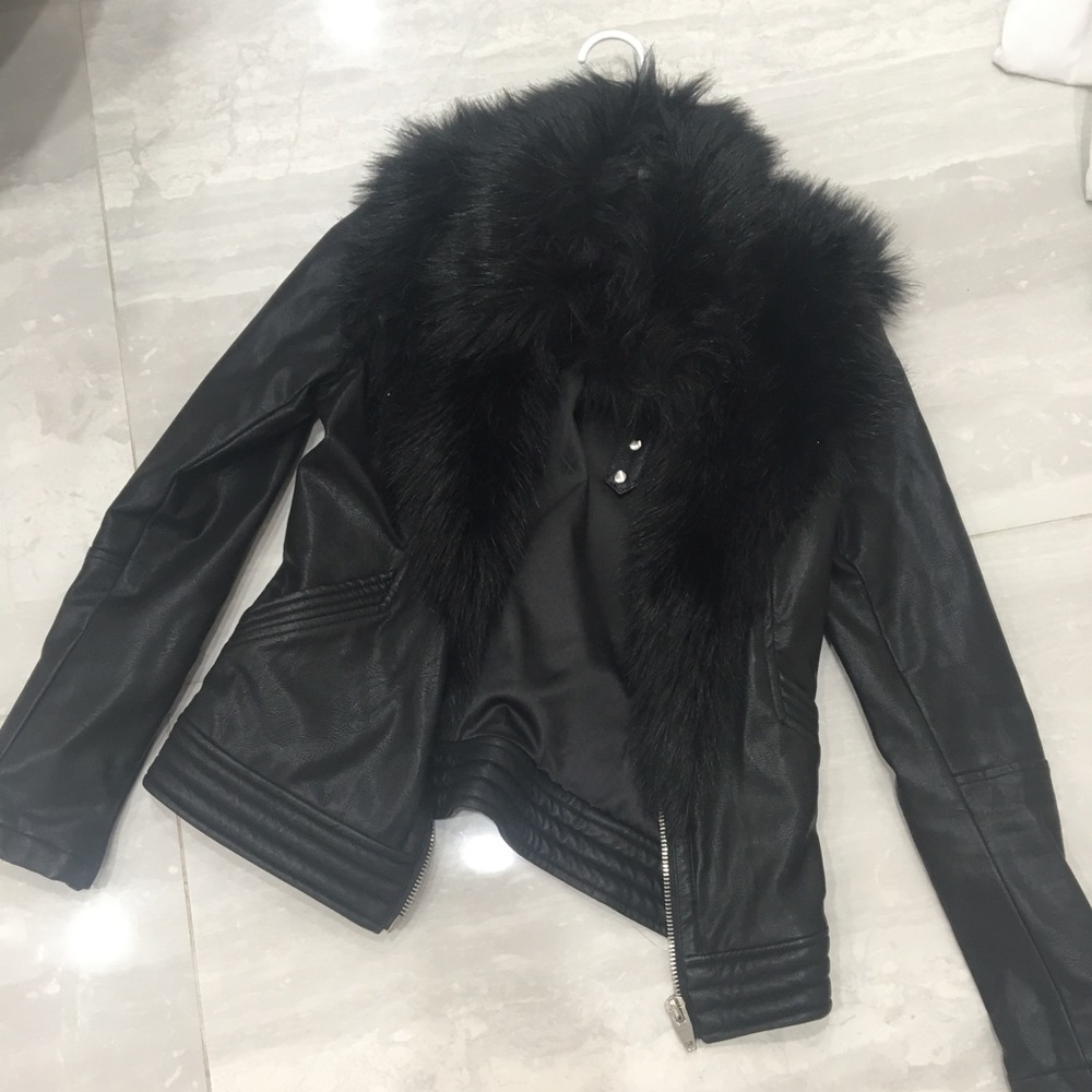 Beautiful jacket like new size Xs